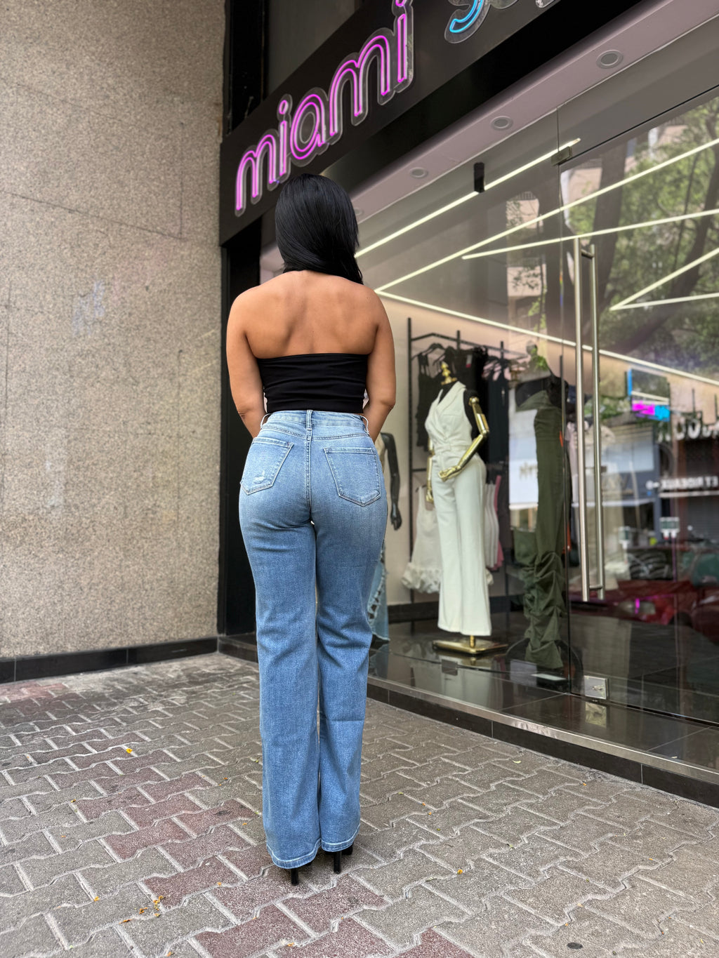 Remi Ripped Jeans